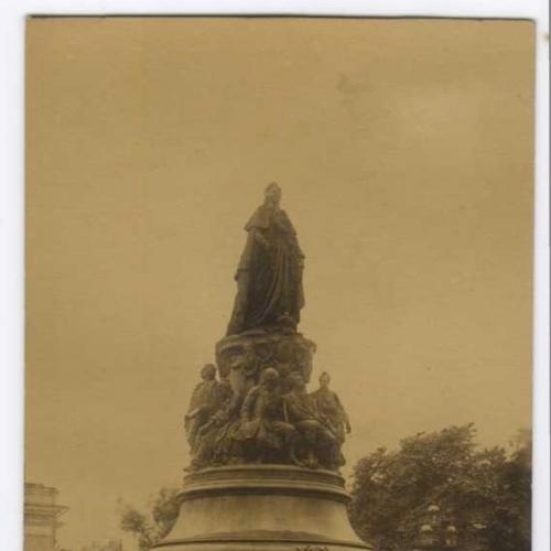 Петроград. Памятник Екатерине 2й. 1916 г.