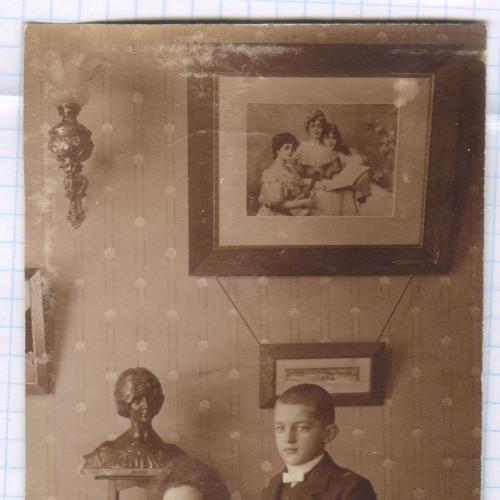 Старинное фото №116. Дети. Подросток. Скульптура. Интерьер. 1910-е. рдч  
