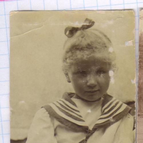 Старинное фото №142. Дети. Кудрявая девочка. Матроска. ок.1910. рдч  