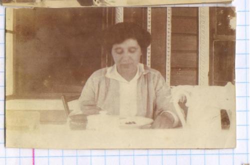Старинное фото №175-6. Дама на даче. 2 фото. ок.1910 г. рдч  
