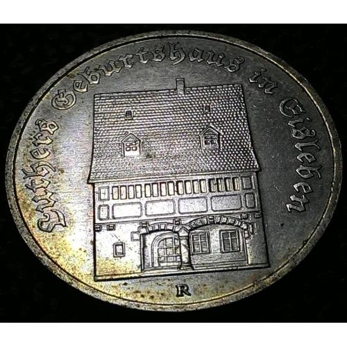 Германия 5 марок 1983 год №д84 Дом Мартина Лютера в Эйслебен
