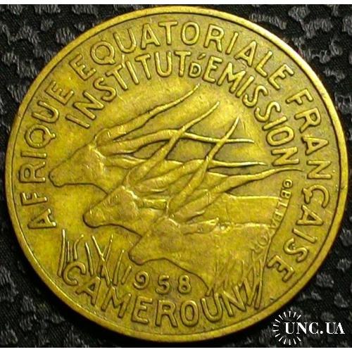 Камерун 10 франков 1958 год СОХРАН!№677