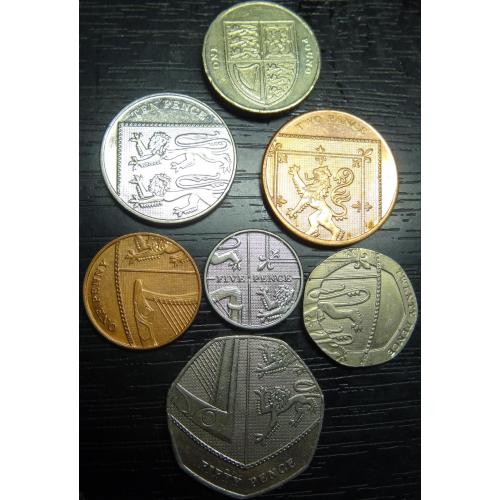 Британський щит 2012 з фунтом