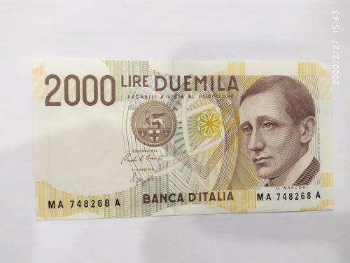 Банкнота 2000 лир 1990 год Италия