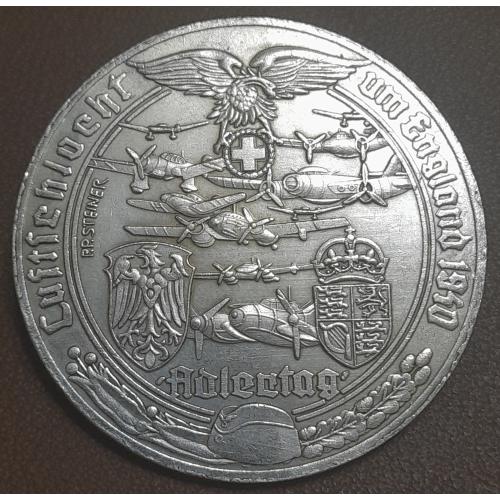 Настольная медаль ТРЕТИЙ РЕЙХ, ВТОРАЯ МИРОВАЯ ВОЙНА 1939-1945 год Истребители (50 мм), копия.