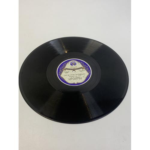 Виниловая пластинка народная «Ой не світи, місяченьку / Весёлый пастушок» Рижская СССР 78 об/мин 252