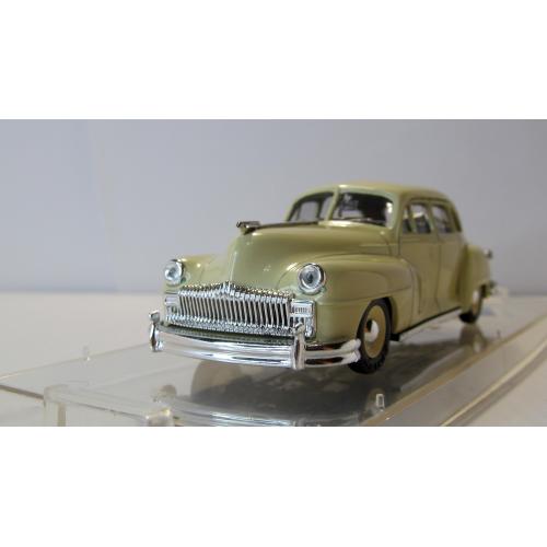 De Soto Deluxe Sedan 1947, Vitesse. 1:43 коробка и бокс