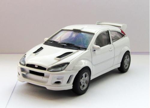 FORD FOCUS RALLY Bburago made in Italy 1:43