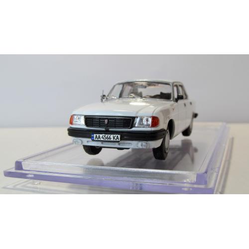 Конверсия Белая ГАЗ-31029 Волга, DiamonD. Перекрас, лак, детализация. 1:43 бокс.