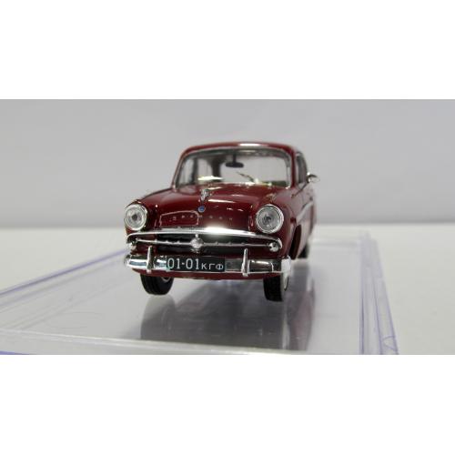 Конверсия красный Москвич-407 1958, DiamonD. Перекрас, лак, детализация 1:43 бокс.