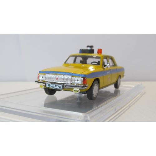 Конверсия Милиция СССР Газ 3102 Волга, DiamonD. Перекрас, лак, детализация 1:43 бокс