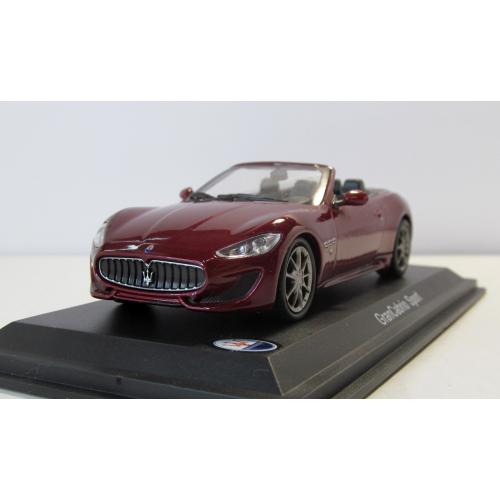 Maserati Gran Cabrio Sport, WhiteBox. White Box 1:43 коробка и бокс . Мазерати