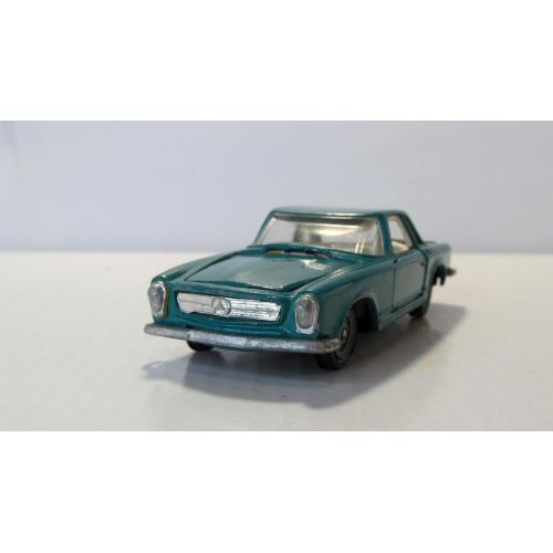Mercedes 230SL, ремейк СССР. 1:43 фабрика им. Ватутина (г. Киев)