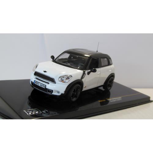 Mini Countryman Cooper S 2011, IXO Models. 1:43 коробка и бокс. Бело-черный. Мини Кантримен Купер