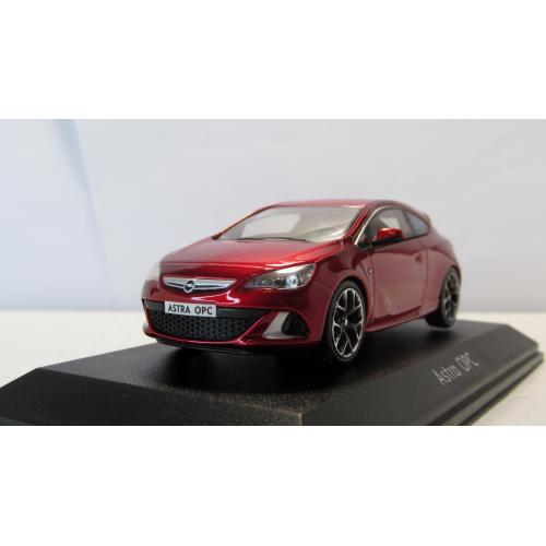 Opel Astra J GTC OPC 2012, Norev. 1:43 коробка и бокс. Опель Астра 2012