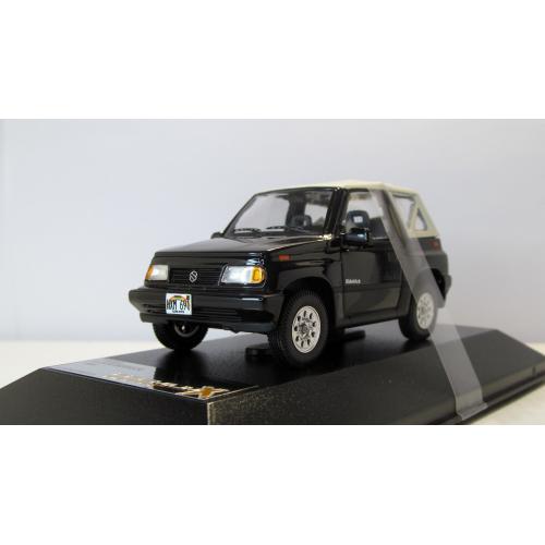  Suzuki Sidekick / Vitara Convertible With Soft Top 1994, Premium X Models. 1:43 коробка и бокс .