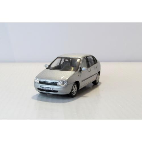 ВАЗ-1118 «Lada Kalina» Лада Калина 2004, Bauer. 1:43 серая без коробки