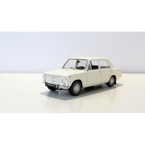 ВАЗ 2101 Жигулі, DeAgostini. 1:43 Автолегенды СССР. Поврежденный.