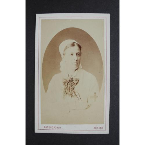 Одесса. Между 1902 – 1906 гг. Сестра милосердия. Фотография И. Антонопуло.
