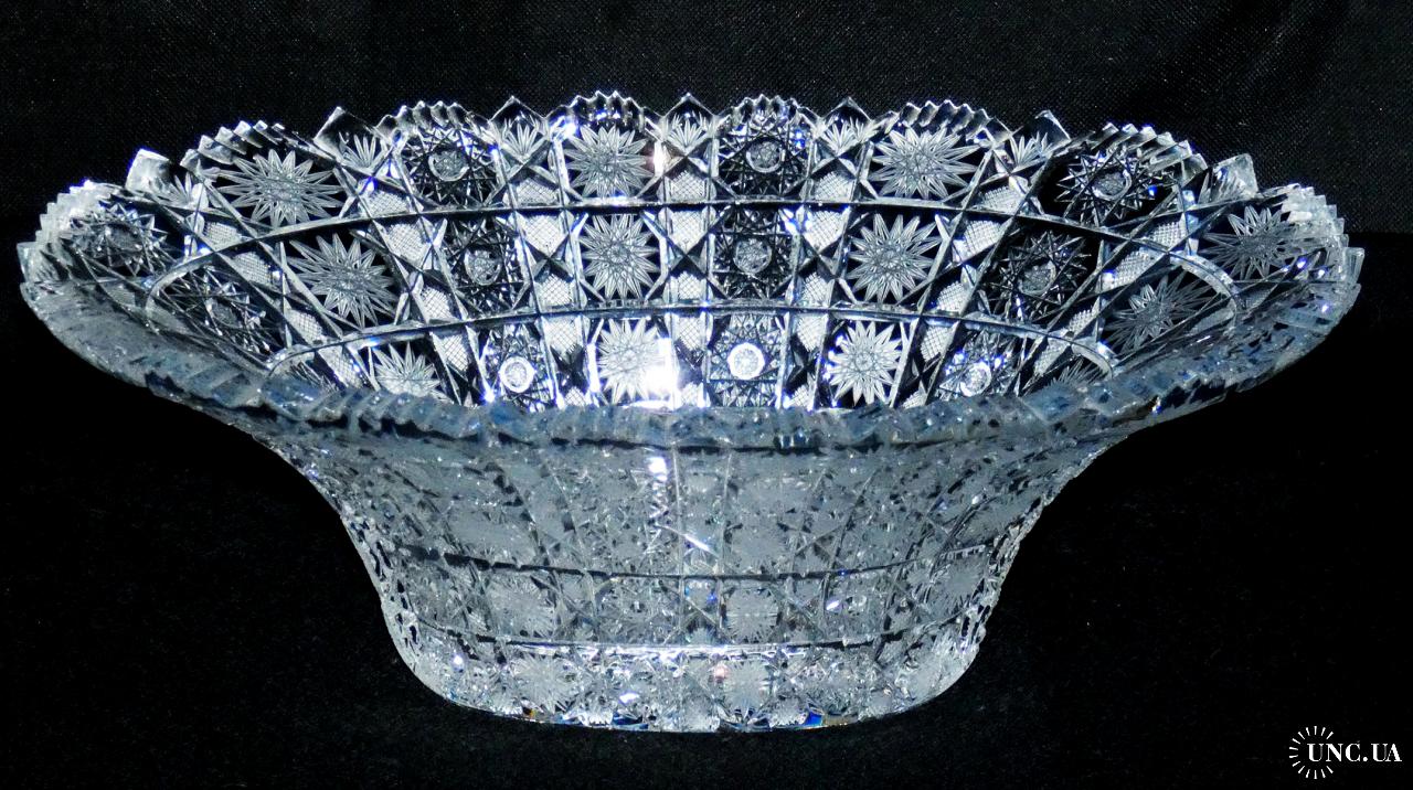 ваза кобальт сирин. резной хрусталь. хрустальные рюмки на ножке. резной хрусталь. хрустальная ладья богемия конфетница.