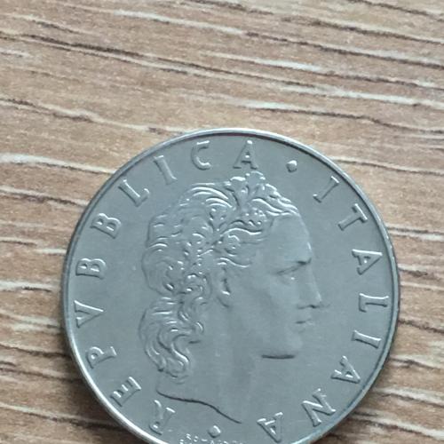 Монета Италия 50 лир 1974