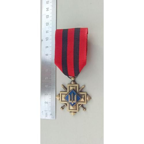 Настольная медаль ;ЗА ВНЕСОК В ОЛІМПІЙСЬКИЙ РУХ , НОК ( НАЦІОНАЛЬНИЙ ОЛІМПІЙСЬКИЙ КОМІТЕТ) УКРАЇНИ