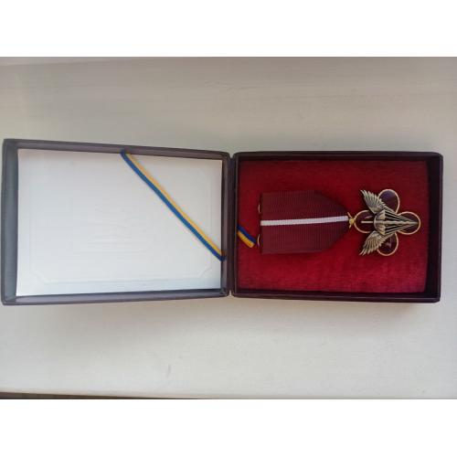 Відзнака міністерства оборони України, Хрест ДЕСАНТНО ШТУРМОВИХ ВІЙСЬК, В футлярі державного зразка