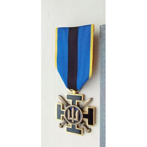 Знак; Почесний нагрудний знак Головнокомандувача Збройних Сил України «Комбатантський Хрест"