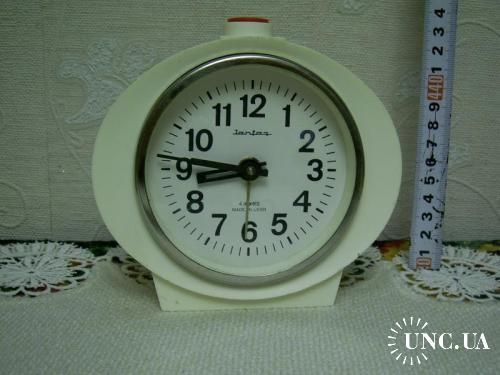 Часы, будильник "Янтарь", СССР