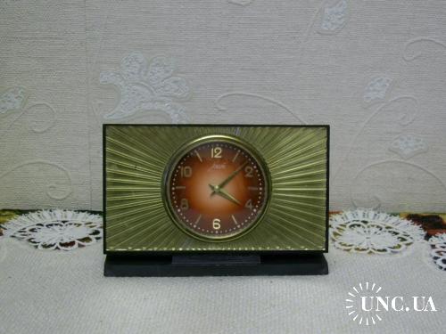 Часы настольные, каминные  "Агат", СССР