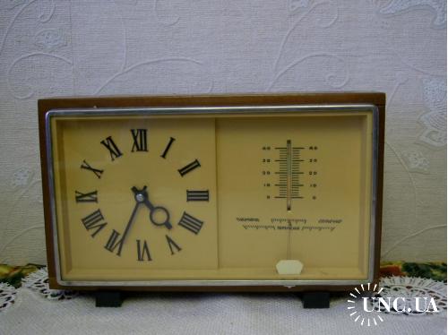 Часы "Маяк" настольные с барометром, каминные СССР