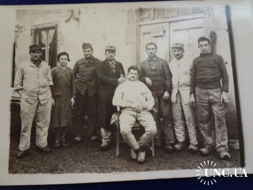 Франция фото на открытке  Первая мировая война. Солдаты у парикмахера