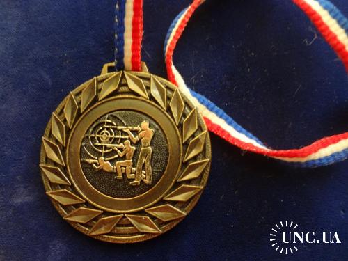 ФРАНЦИЯ  спортивная медаль "Стрельба с винтовки" Департамент 64, тир 18.11.90 г.