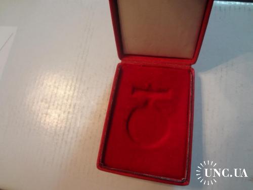 Польша футляр под медаль Заслуженный работник почты