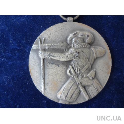 Швейцария стрелковая медаль 1950 г. Вальденбург, кантон Базель-Ланд.  Мушкетер
