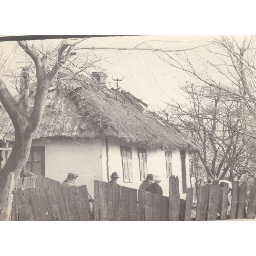 Фото. Дом, где убили диверсанта Кузнецова в с. Борятин.
