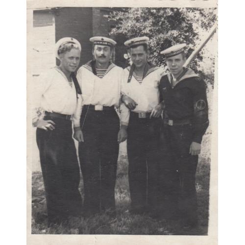 Фото. Матросы-гвардейцы из Николаева. 1952 г.