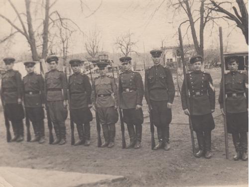 Фото. Тренировка знаменной группы НКВД. 1940-50 гг.