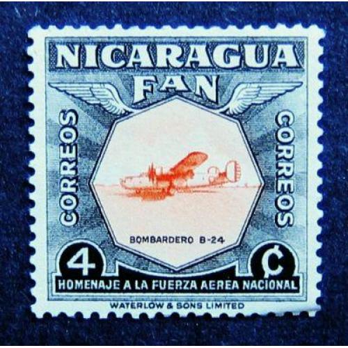 Марки Никарагуа 1954 г. Боевые самолеты, бомбардировщик В-24. MNH.