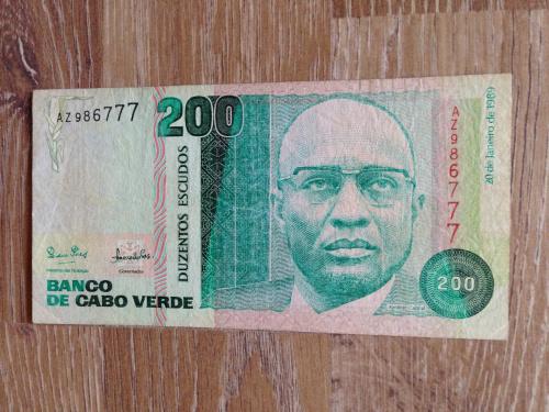 Банкнота 200 эскудо Кабо Верде