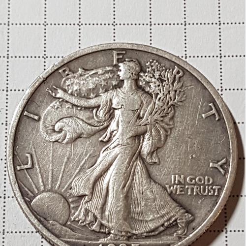 Монета 50 центов 1935 года Шагающая Свобода пол доллара