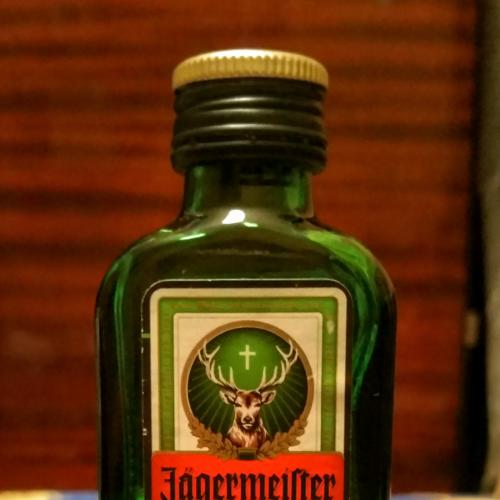 Редкая интересная бутылка Jagermeister стекло бутылочка пляшка