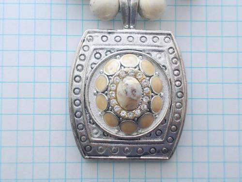 №147 Ожерелье металл камни Бижутерия Женские имитационные украшения 42 - 48 см. из Германии