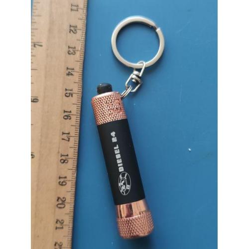 Брелок - " Фонарик " - рабочий - Металл - Б/У .