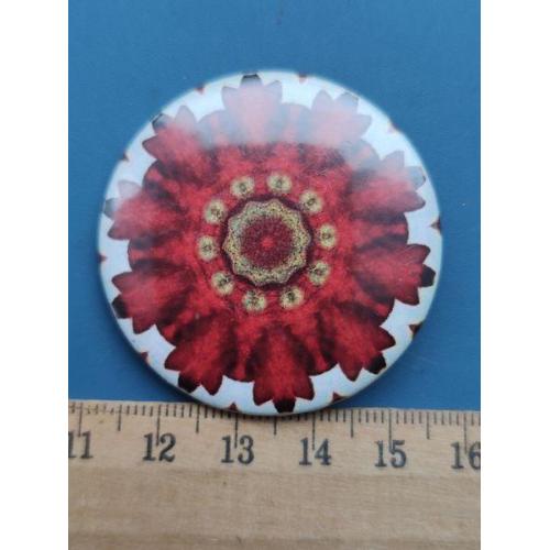 Чехия - Значок . Б/У .