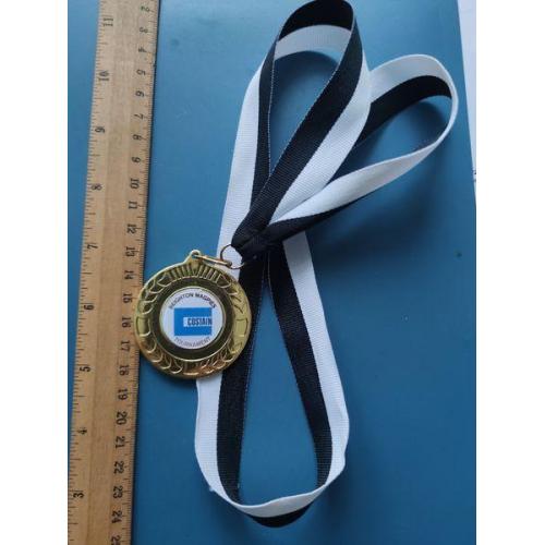 Европа - Медаль - Спорт - Магнитится - муаровая лента . Б/У .