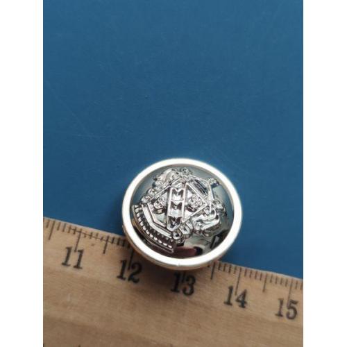 Европа - Пуговица - Геральдика - Б/У .