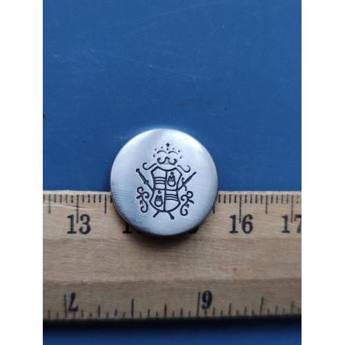 Европа - Пуговица - Геральдика - Тяж . Мет . - Б/У .