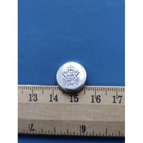 Европа - Пуговица - Геральдика - Тяж . Мет . - Б/У .