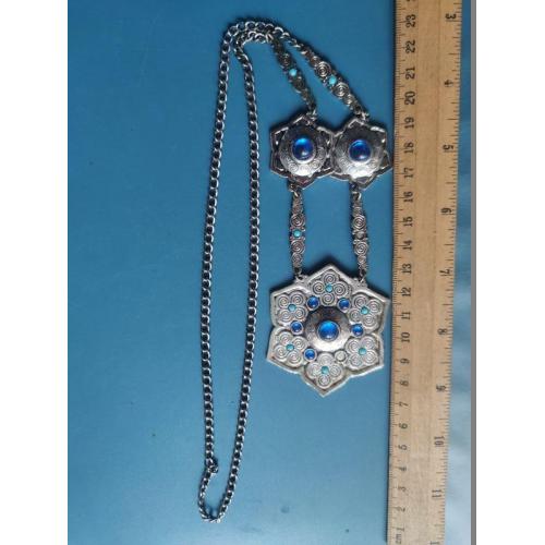 Бижутерия - Европа - Б/У . Есть мелкие потери . Все по фото .